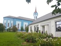 Zahrada za komunitním centrem ve Zvoli