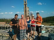 Misionář Martin Jílek mezi romskými dětmi v Bulharsku