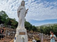 Na stole je téma Medjugorje