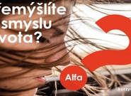 Na stole je téma Kurzy Alfa