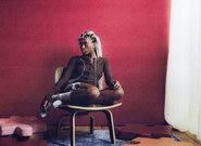 Hudební kompas – americká zpěvačka Hannah Jadagu