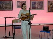 Jelena Popržan: Neomezuji se žánrem ani jazykem
